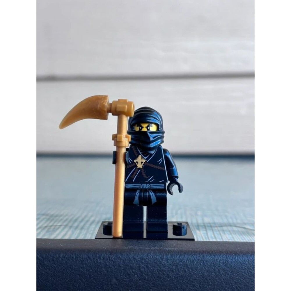 Lego Ninjago Pilot Cole with Scythe